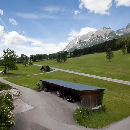 Apartment Salzmannhof Wohnung 5 By Interhome Lejlighed Ramsau am Dachstein